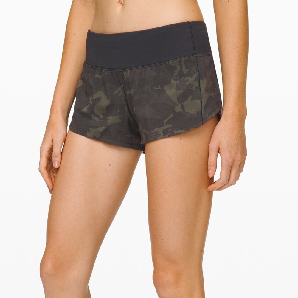Lululemon camo Speed Up shorts size 4